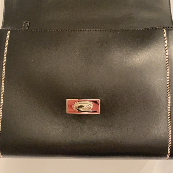 Givenchy Shark Modele shoulder bag with chain-link detailing - Picture 8 of 8